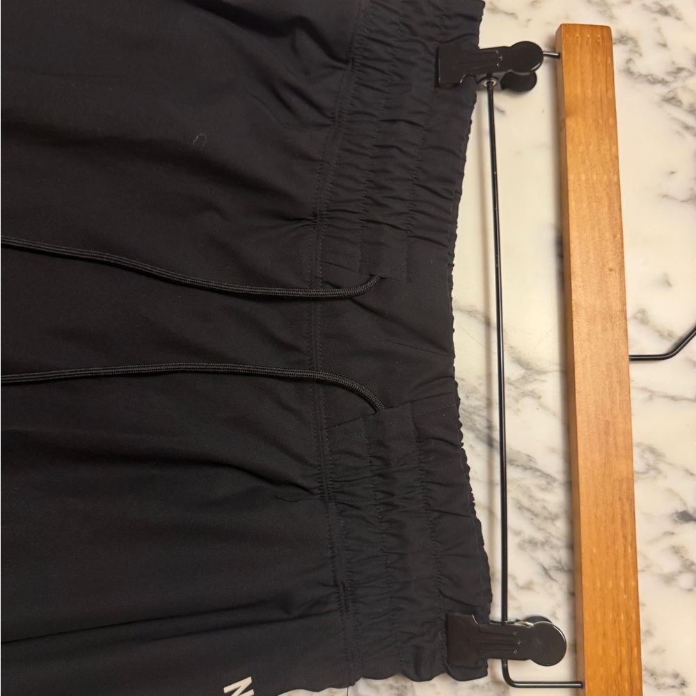 Vintage Nike Women's Black and White Skirt wide elastic waist drawstring - Picture 5 of 5